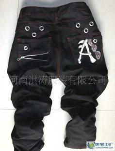 內(nèi)貿(mào)與外貿(mào)的橋梁 解析零售庫(kù)存、廠(chǎng)家直銷(xiāo)與非主流調(diào)檔的產(chǎn)業(yè)生態(tài)